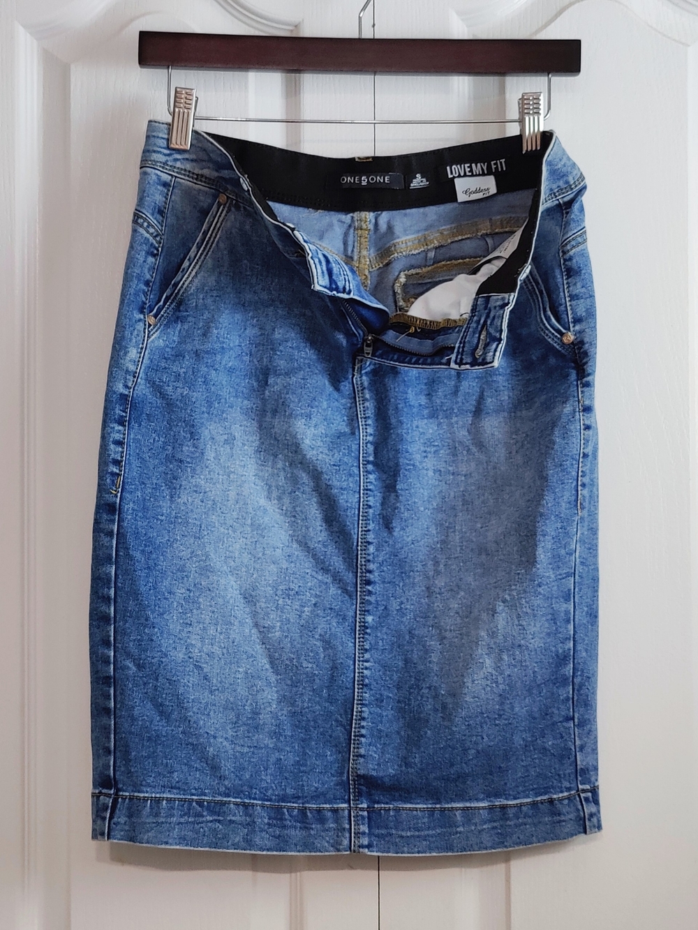 Goddess Fit Stretch Denim Pencil Skirt Medium Wash Small - Picture 9 of 13